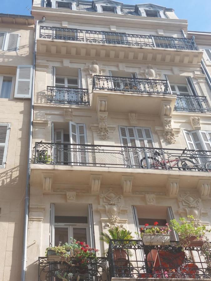 Vieux Port Appartement Maritime De 72M² Et Balcon Marseille Exteriör bild